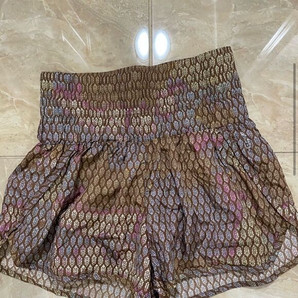 New Free People Movement The away Home
shorts size XS - Picture 9 of 12